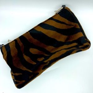 🐯Animal print clutch with optional strap 🐯